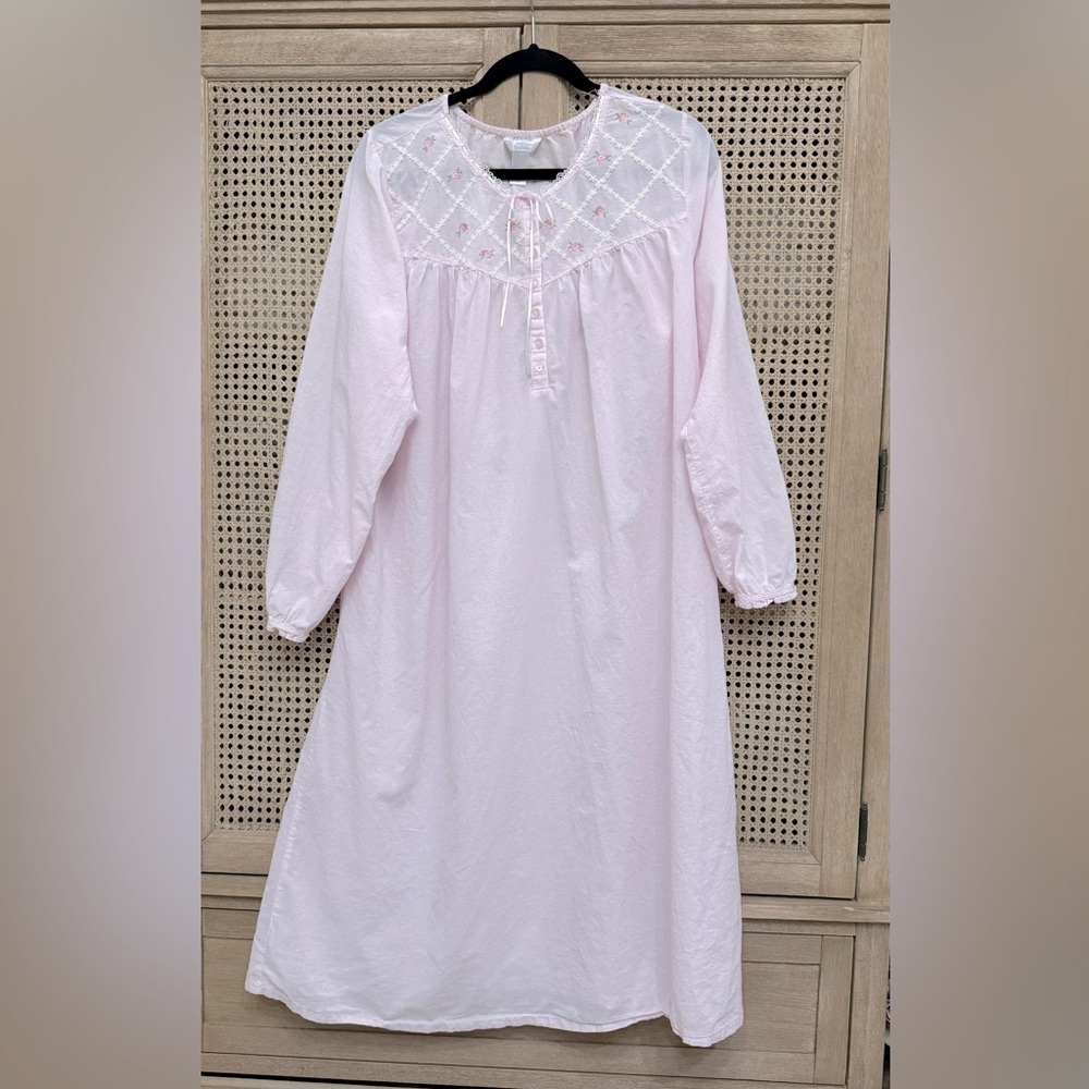 Adonna Sleepwear Nightgown 100% PINK Embroidered Scallops Size L